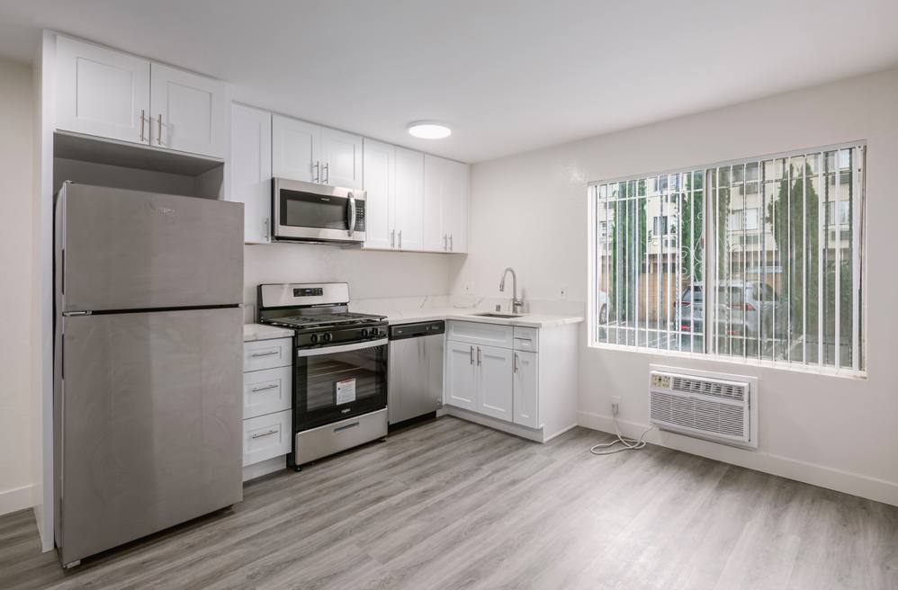 Apartment for rent at 6861 Sepulveda Blvd #18, Van Nuys, CA 91405