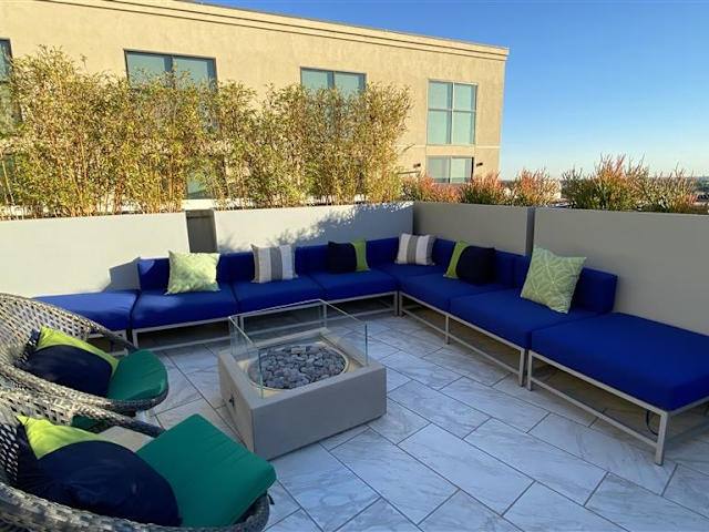 Apartment for rent at 5100 Wilshire Blvd #A32, Los Angeles, CA 90036
