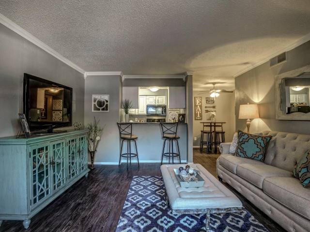 Apartment for rent at 6565 McCallum Blvd #E22, Dallas, TX 75252