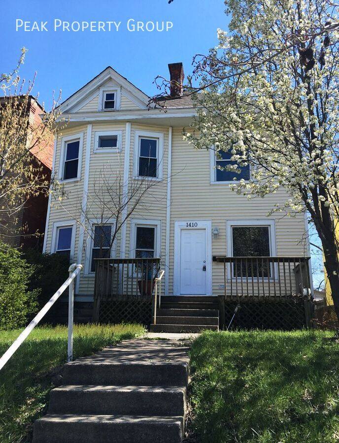 Apartment for rent at 1410 Indianola Ave, Columbus, OH 43201