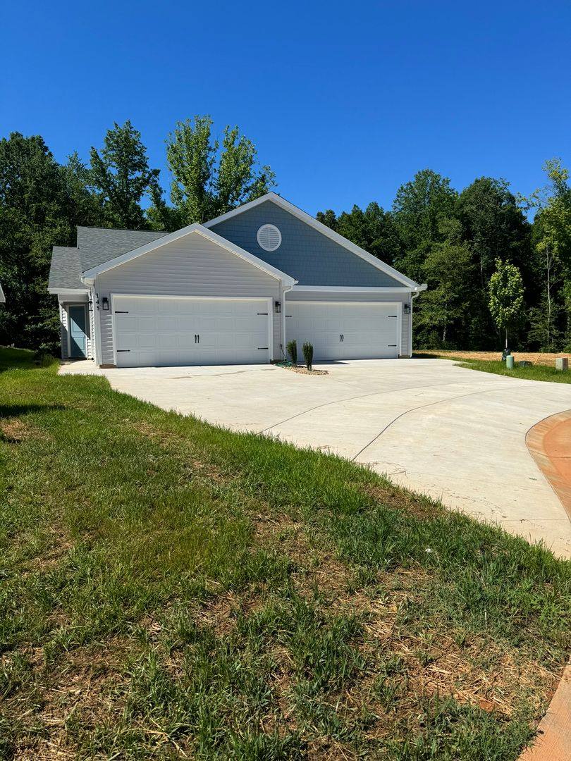 House for rent at 127 Brawley Villas Place, Mooresville, NC 28117