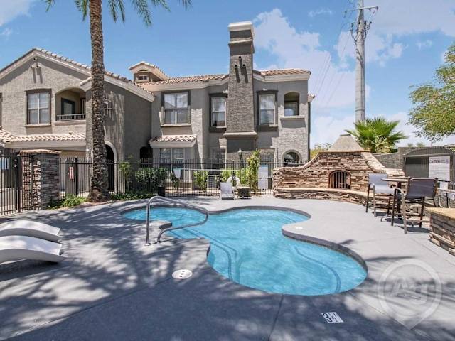 Apartment for rent at 10 W Minnezona Ave #D12, Phoenix, AZ 85013