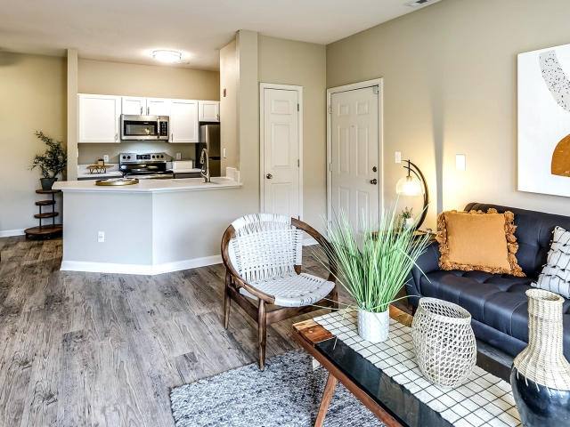 Apartment for rent at 2882 Comstock Plaza #E13, Bellevue, NE 68123