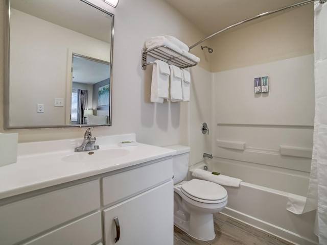 Apartment for rent at 5423 N Loop 1604 W #A33, San Antonio, TX 78249
