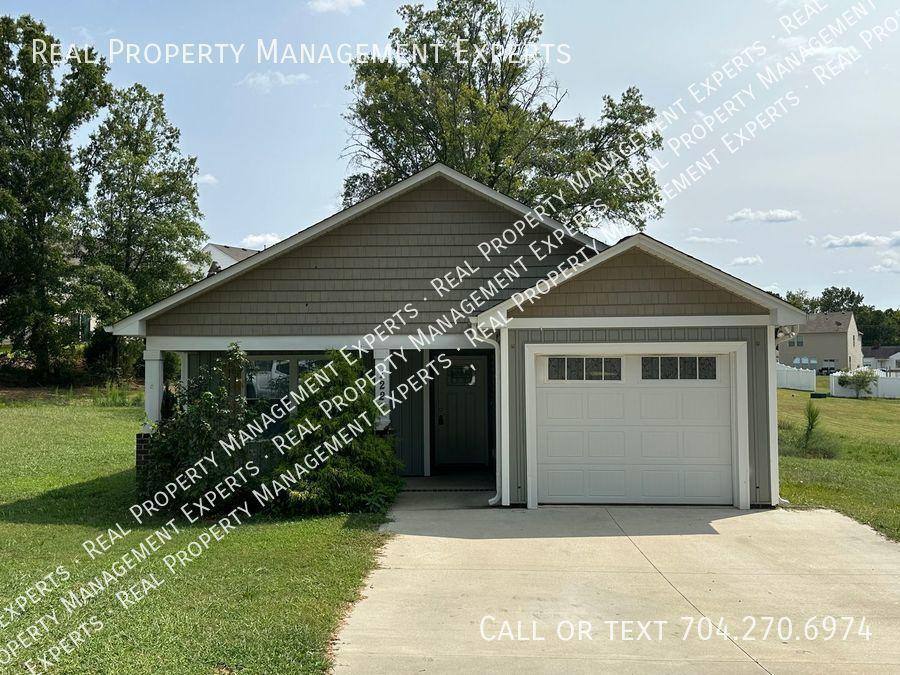 1220 El Paso St, Kannapolis, NC 28083 House For Rent 1,595