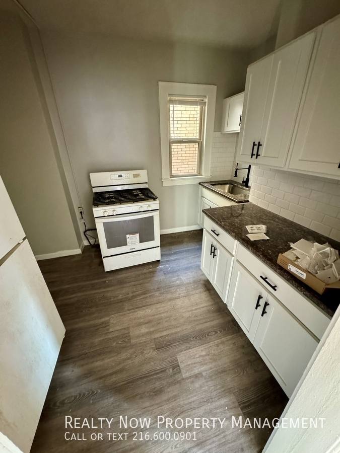 Apartment for rent at 2976 S Moreland Blvd #17, Cleveland, OH 44120