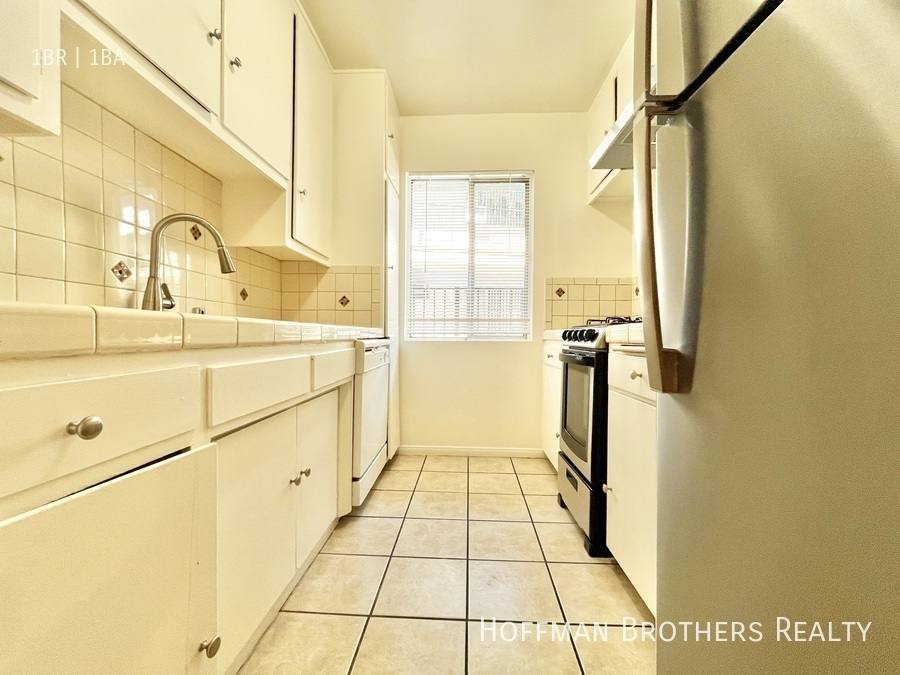 Apartment for rent at 4098 Arch Dr #34, Studio City, CA 91604