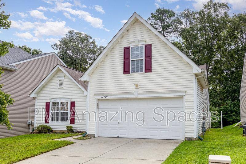 Hatties Meadow 11714 Oak St, Charlotte, NC 28269 House For Rent