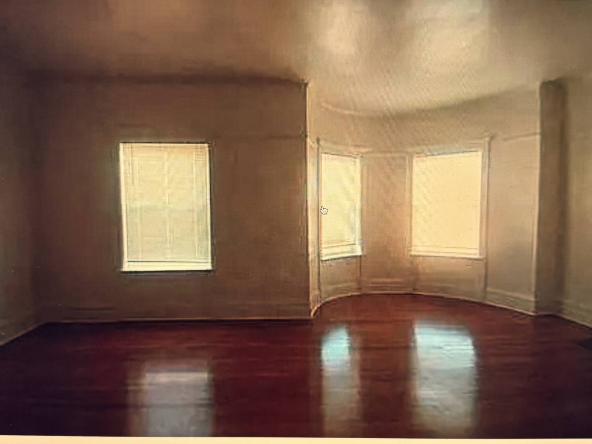 Apartment for rent at 3425 W Monroe St #2F, Chicago, IL 60624