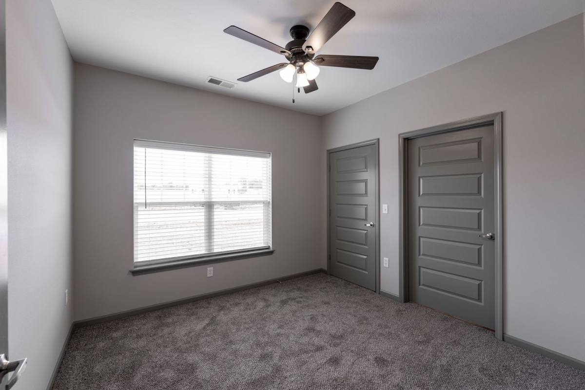 Apartment for rent at 106 E Greenbriar Dr, Nixa, MO 65714