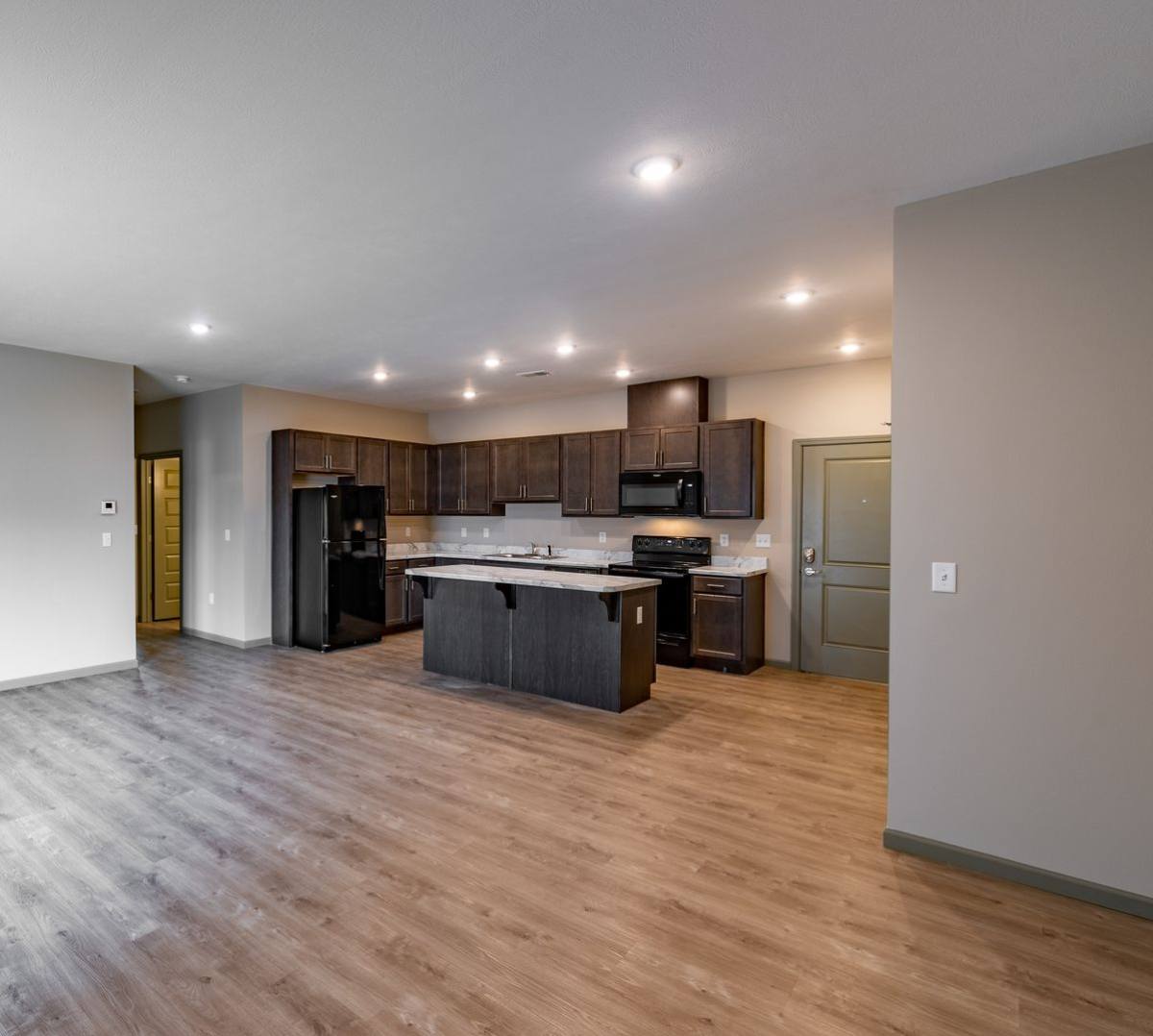 Apartment for rent at 106 E Greenbriar Dr, Nixa, MO 65714