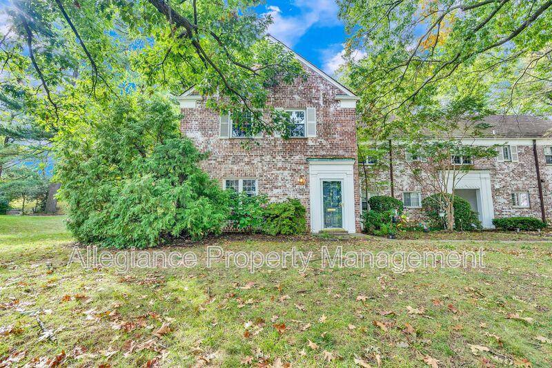 Parkfairfax 1012 Valley Dr, Alexandria, VA 22302 Condo For Rent