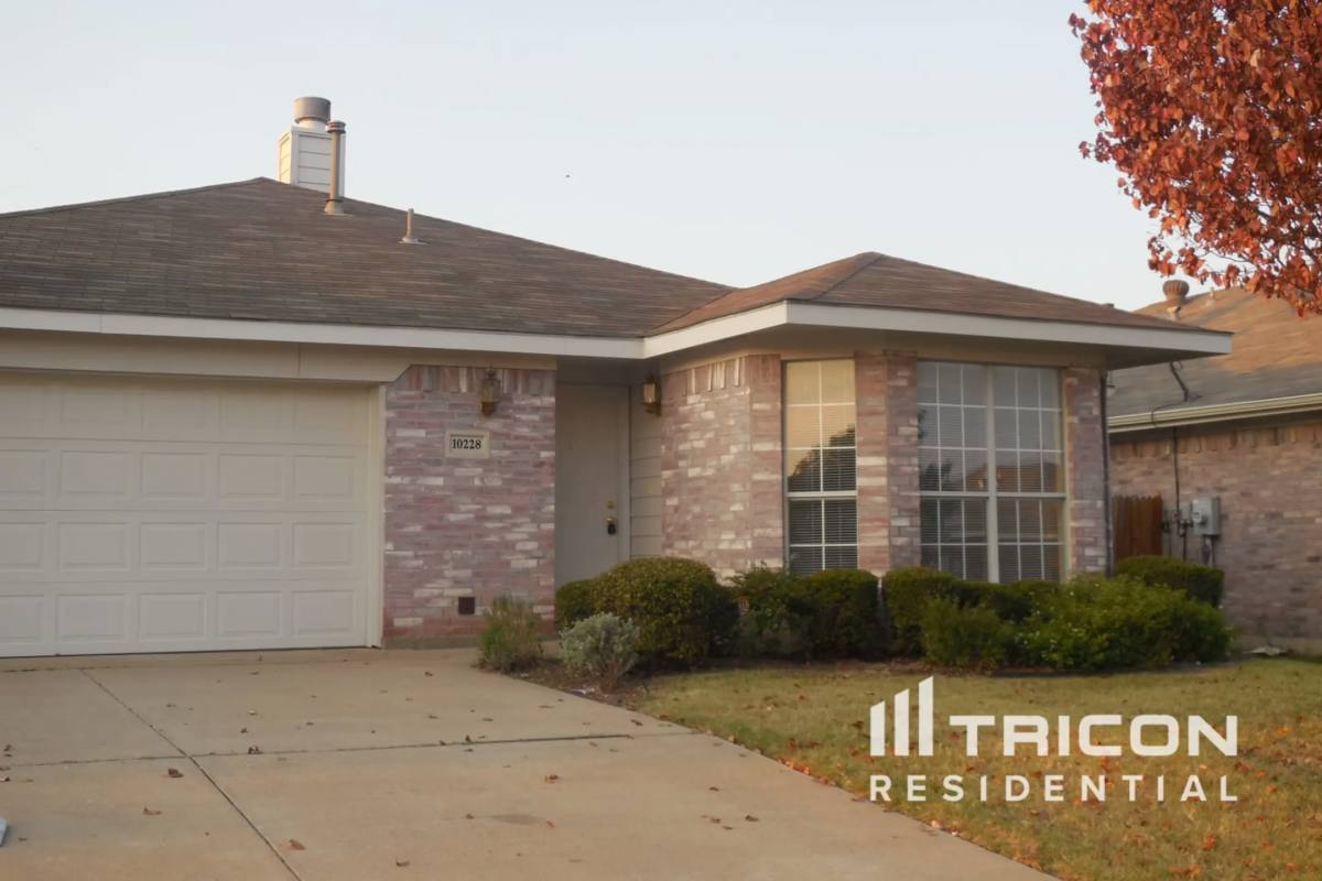 10228 Tustin Terrace, Fort Worth, TX 76108 House For Rent