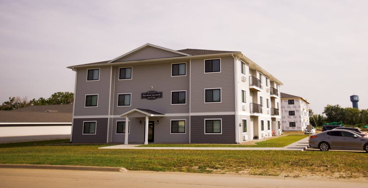 Apartment for rent at 1100 W Marion St, Manchester, IA 52057