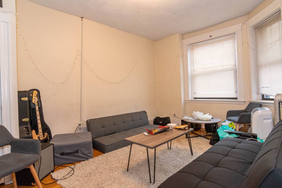 Apartment for rent at 204 Hemenway St, Boston, MA 02115