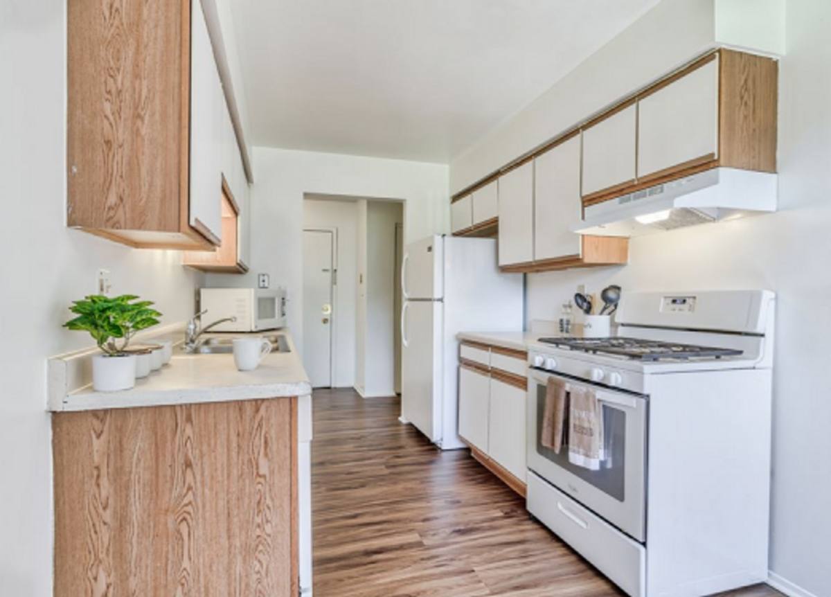 Apartment for rent at 2904 31st St, Zion, IL 60099