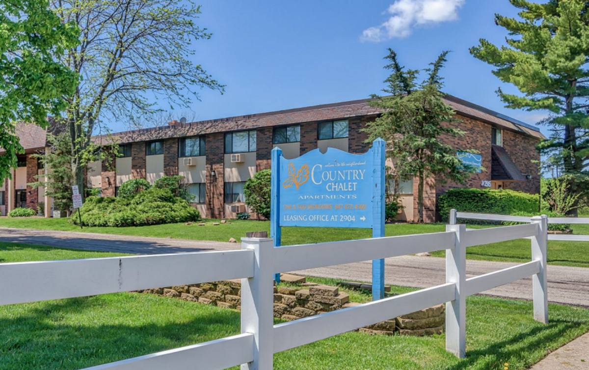 Apartment for rent at 2904 31st St, Zion, IL 60099