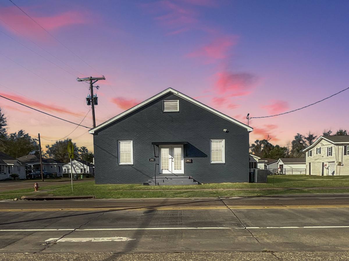 Apartment for rent at 2712 Kirkman St, Lake Charles, LA 70601
