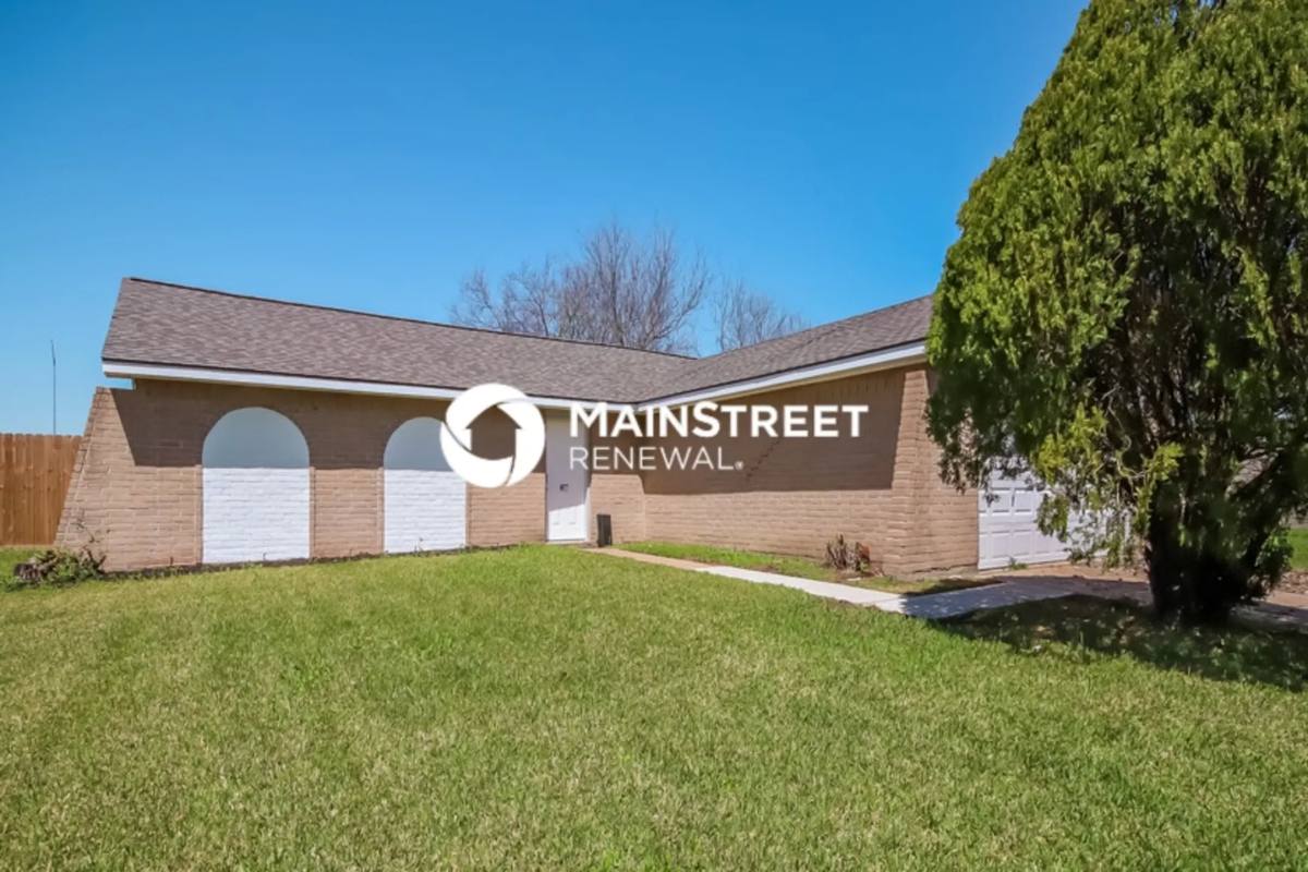 House for rent at 15718 Baybriar Dr, Missouri City, TX 77489