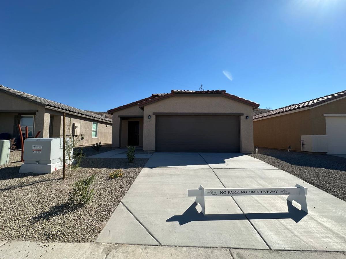 House for rent at 2478 Tapatio Dr, Bullhead City, AZ 86442
