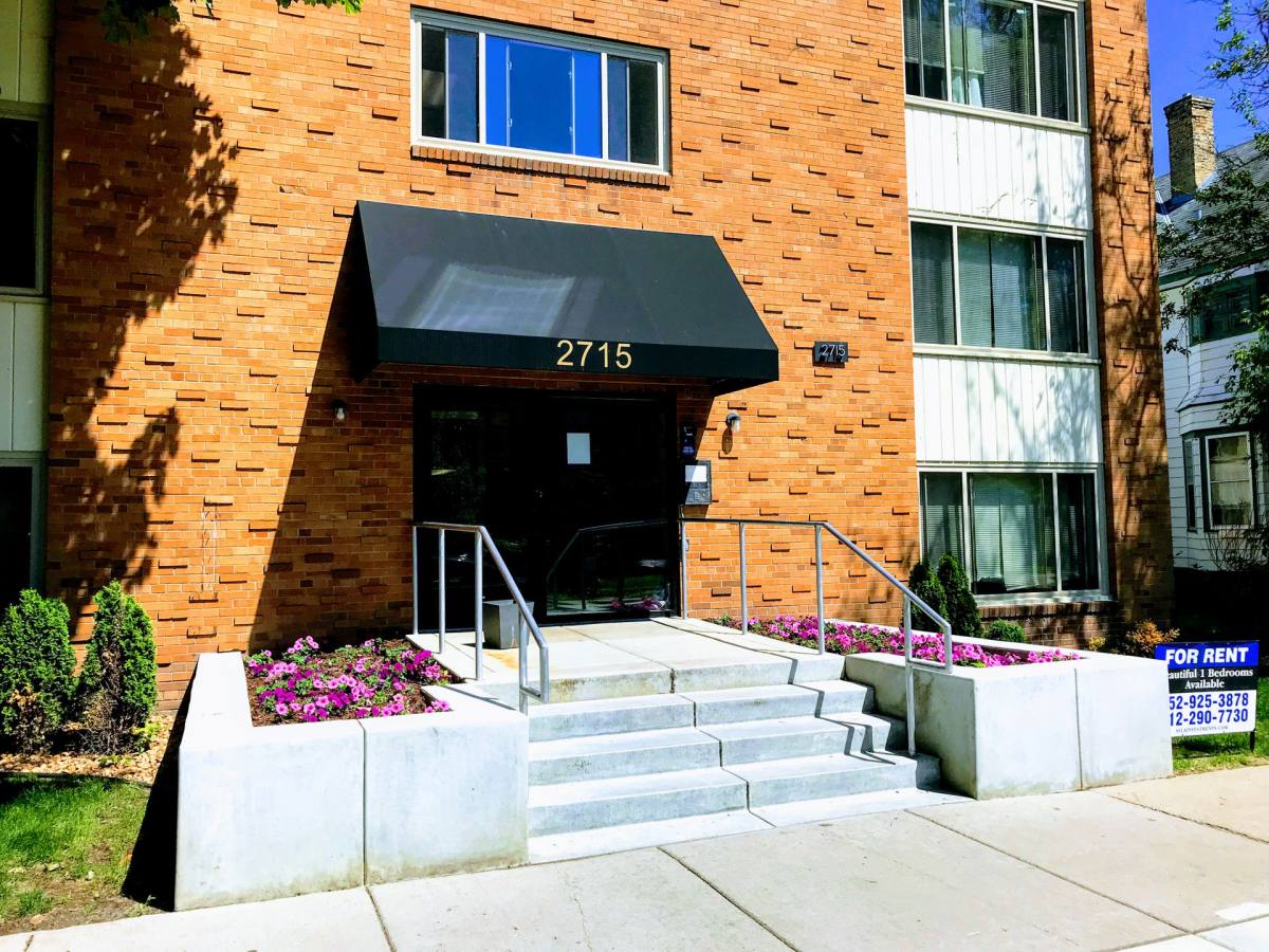 Apartment for rent at 2715 Dupont Ave S, Minneapolis, MN 55408