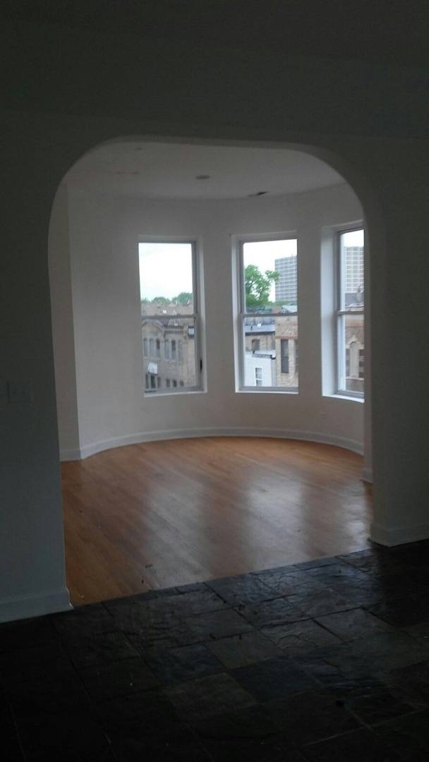 Apartment for rent at 2300 S Troy St, Chicago, IL 60623