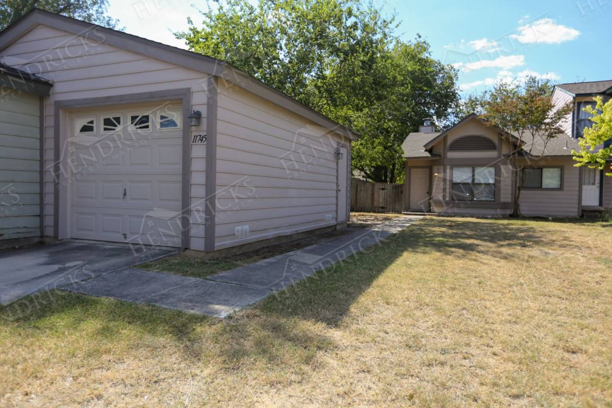 Townhouse for rent at 11745 Spring Ridge, San Antonio, TX 78249