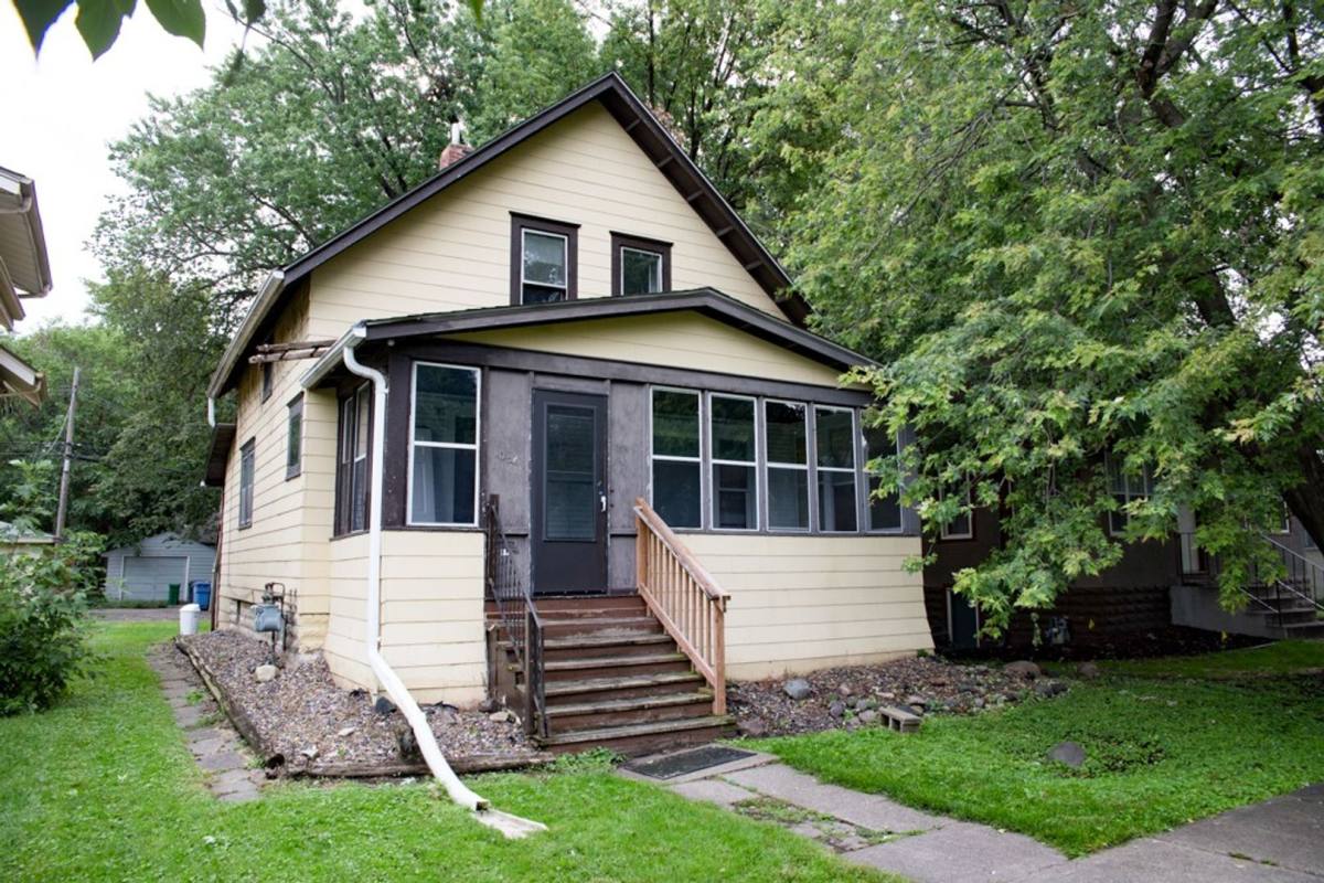 Apartment for rent at 1054 24th Ave SE, Minneapolis, MN 55414