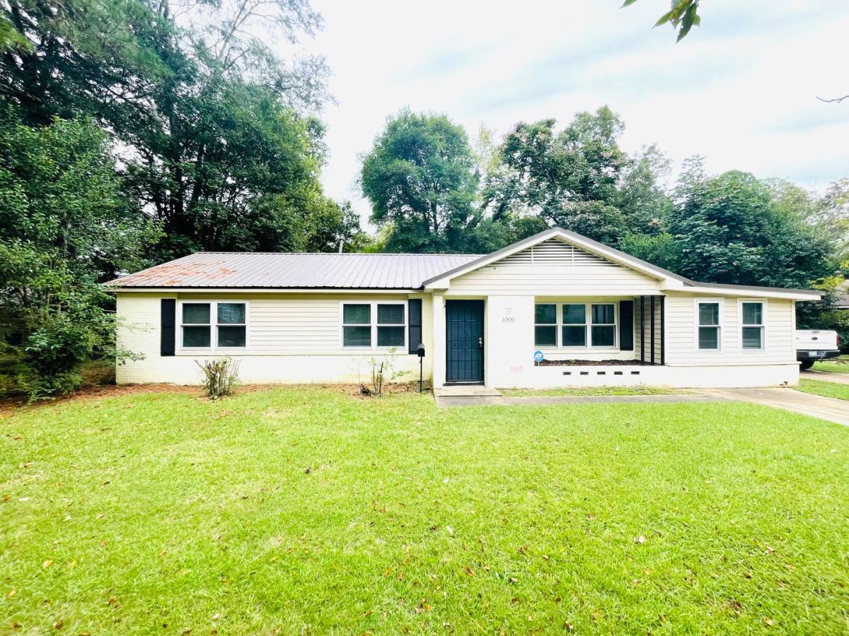1000 Parkwood Dr, Montgomery, AL 36109 RentalSource
