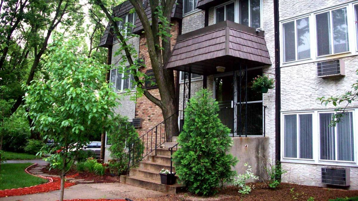 Apartment for rent at 3811 W 31st St, Minneapolis, MN 55416