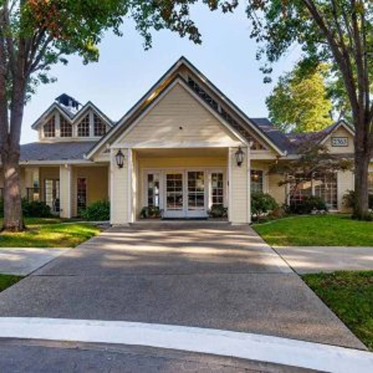 Apartment for rent at 2763 River Plaza Dr, Sacramento, CA 95833