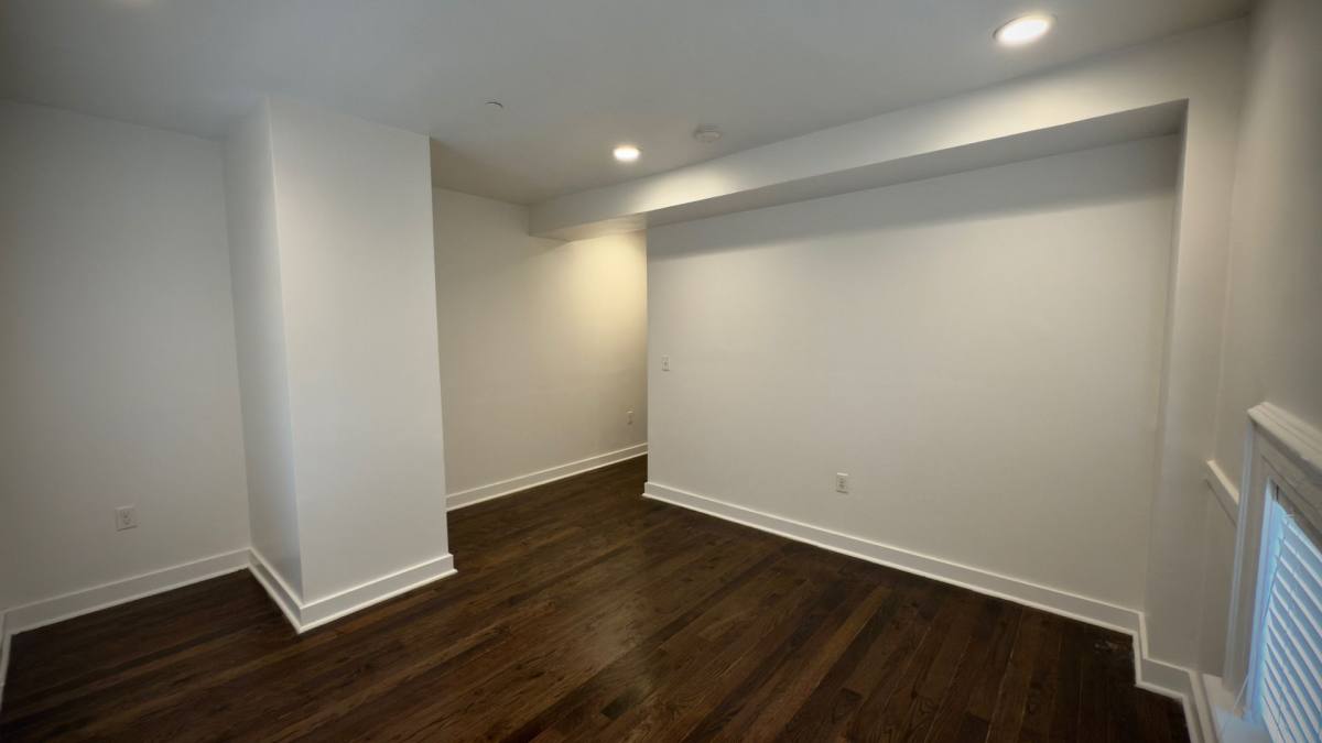Apartment for rent at 236 S Watkins, Memphis, TN 38104