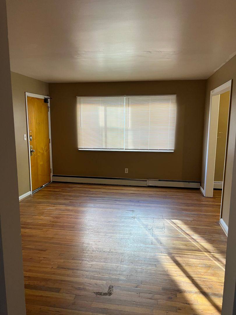 Apartment for rent at 4404 W 8th St, Cincinnati, OH 45238