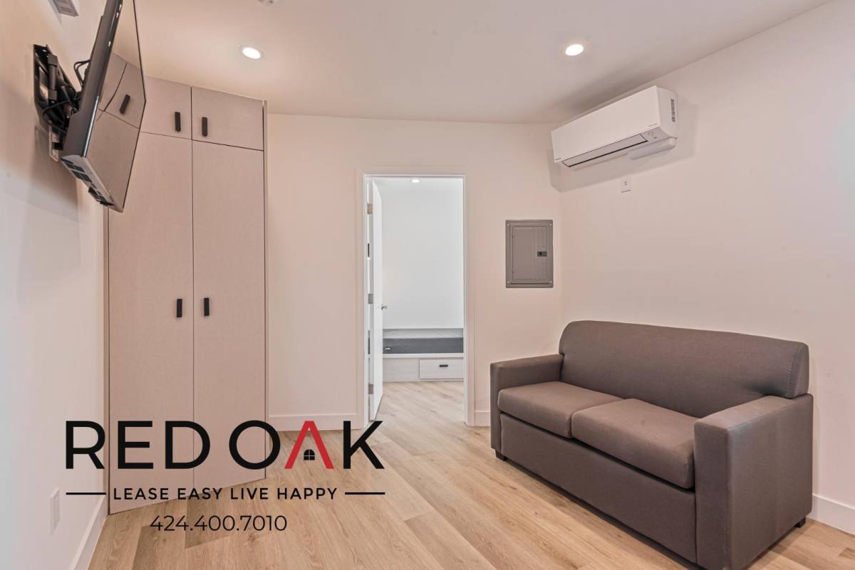 1124 W Adams Blvd 22, Los Angeles, CA 90007 RentalSource