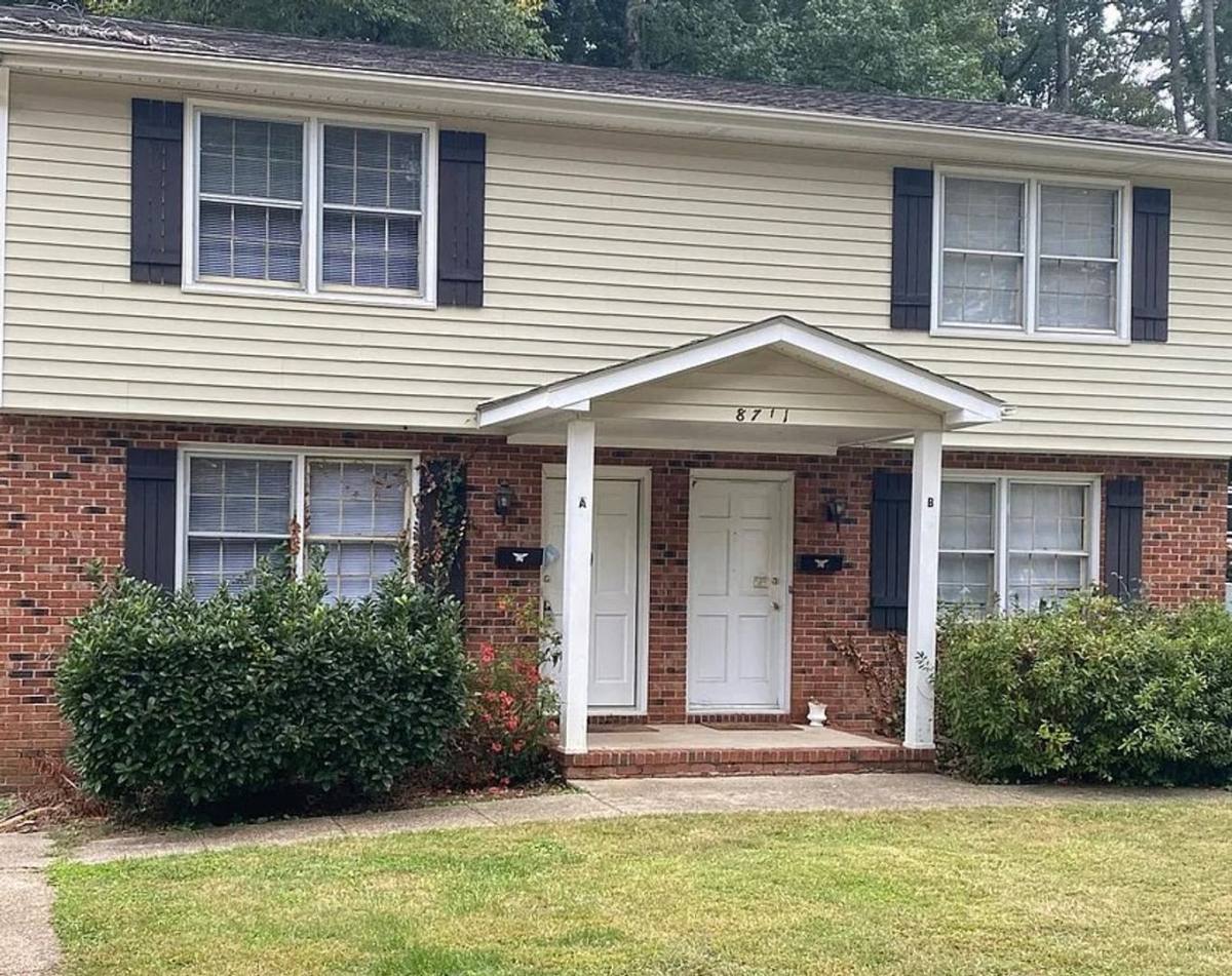 Townhouse for rent at 8711-B Chapel Hill Rd, Cary, NC 27513