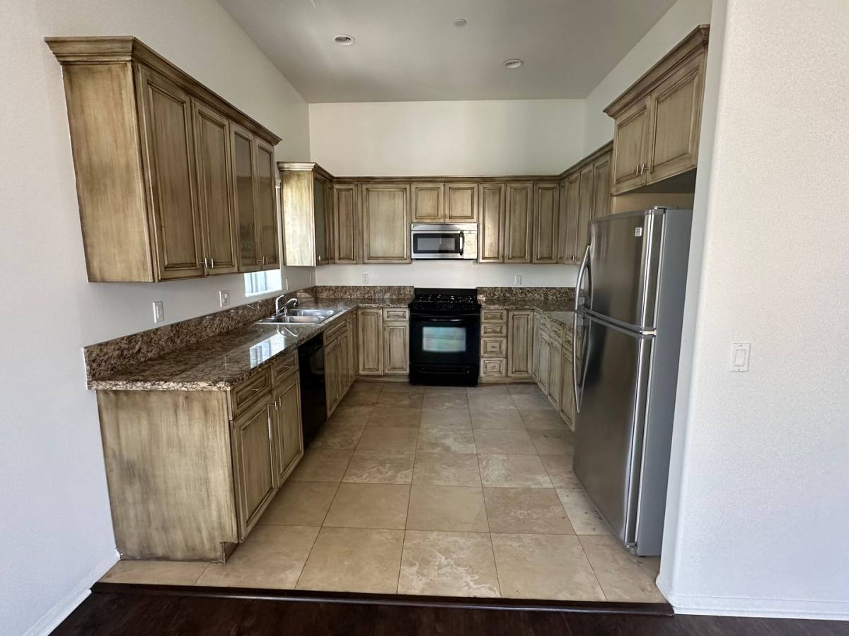 Apartment for rent at 689 S Berendo St, Los Angeles, CA 90005