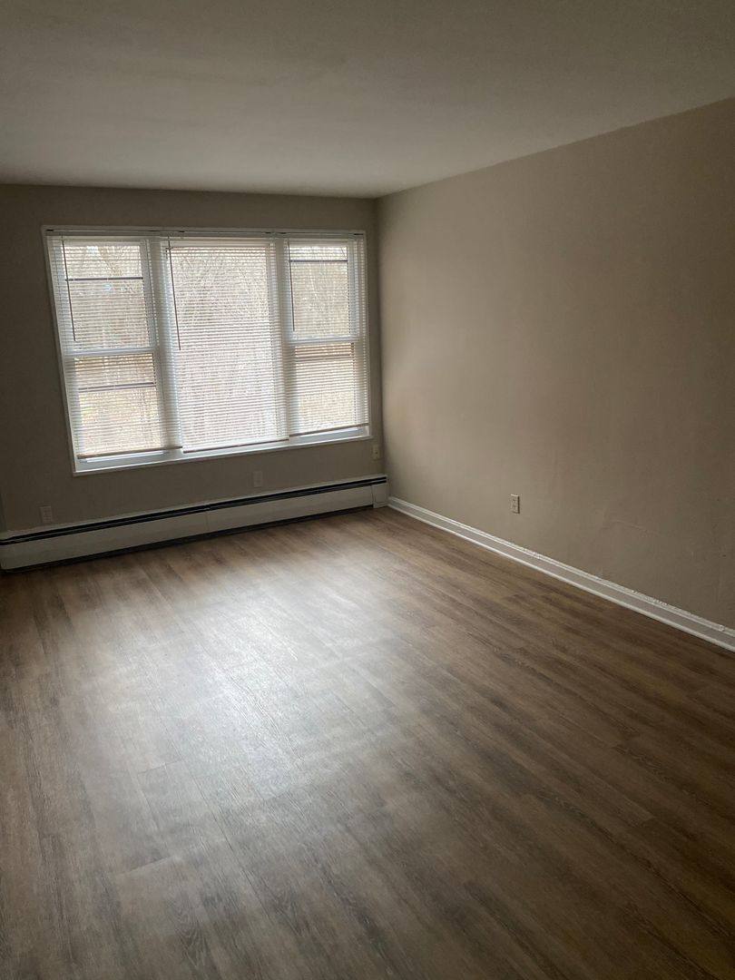 Apartment for rent at 702 Chaney Dr, Takoma Park, MD 20912