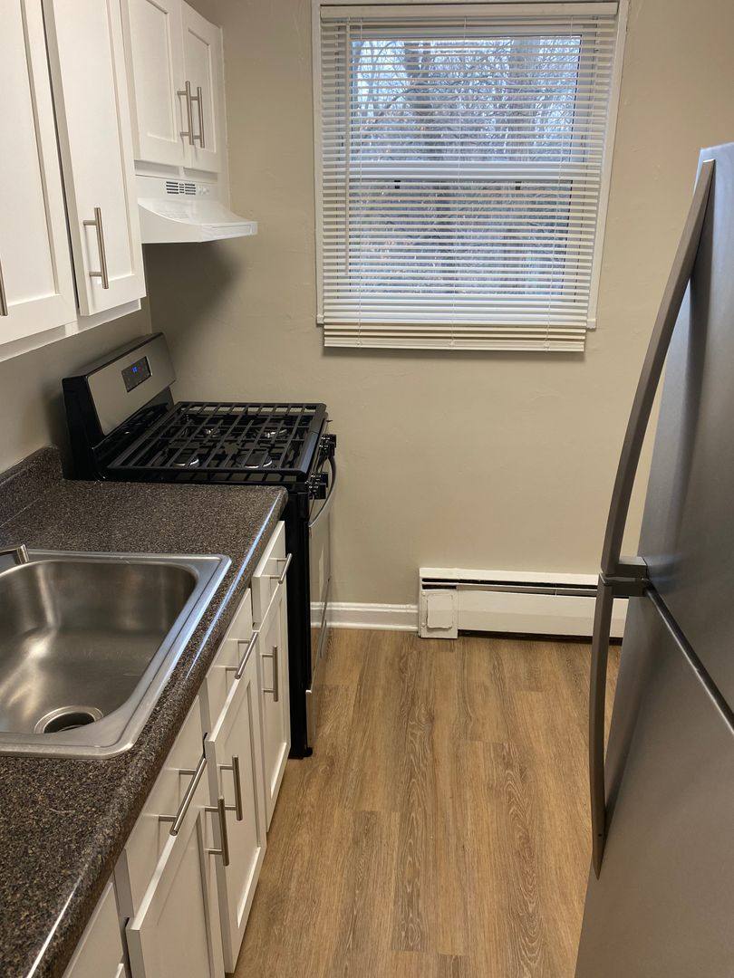 Apartment for rent at 702 Chaney Dr, Takoma Park, MD 20912