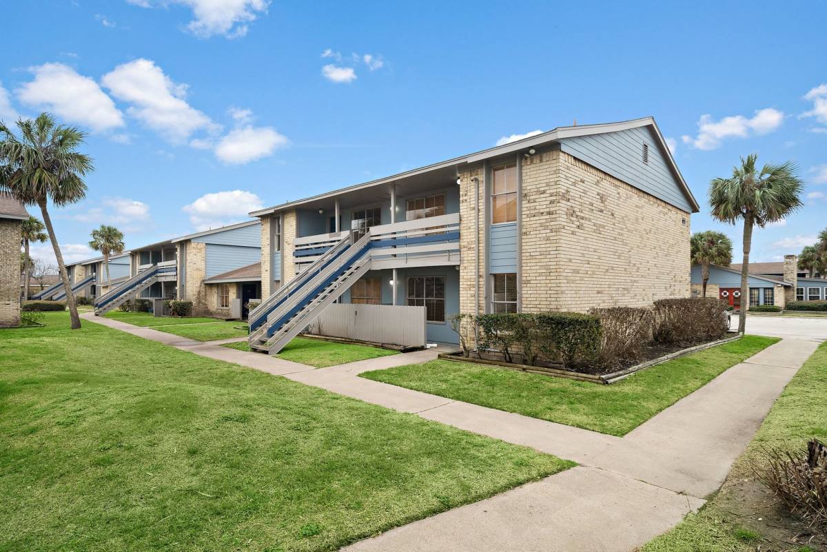 Apartment for rent at 2828 61st St, Galveston, TX 77550