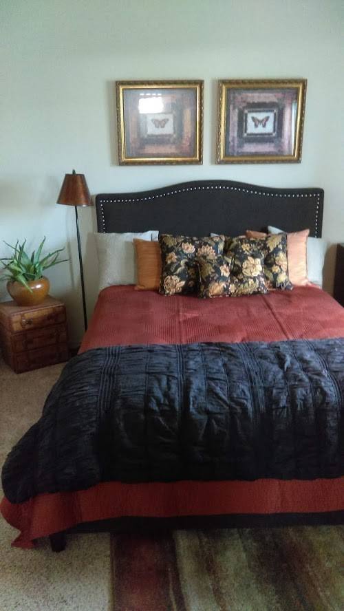 Apartment for rent at 251 N Roadrunner Parkway, Las Cruces, NM 88011