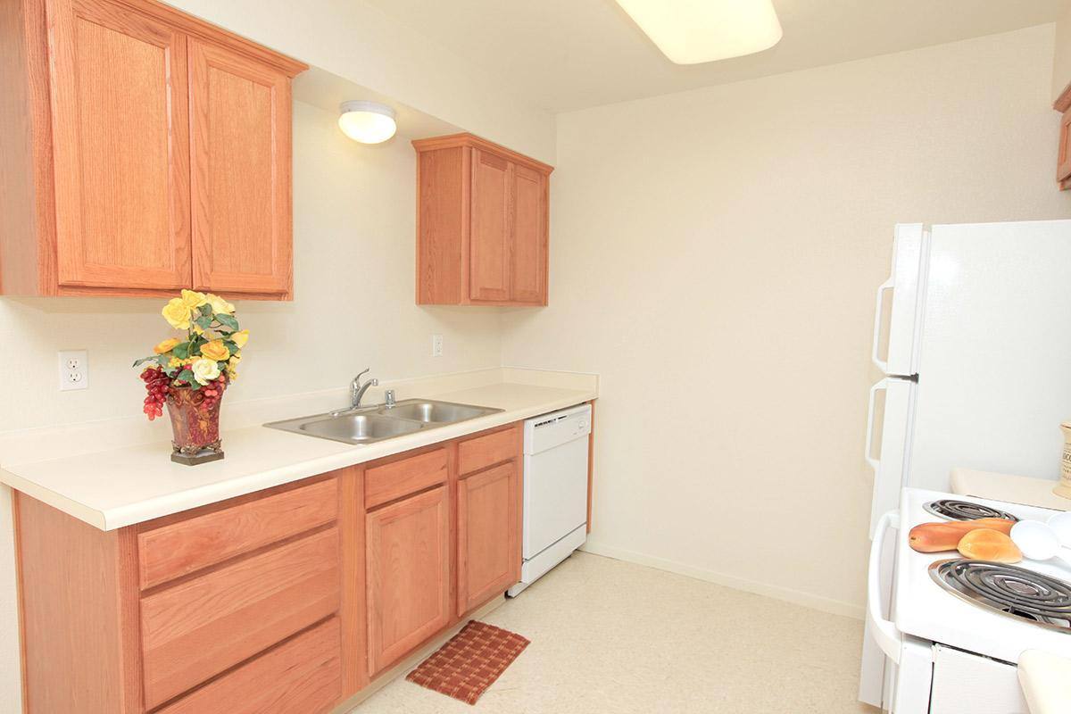 Apartment for rent at 485 E Bullard, Fresno, CA 93710