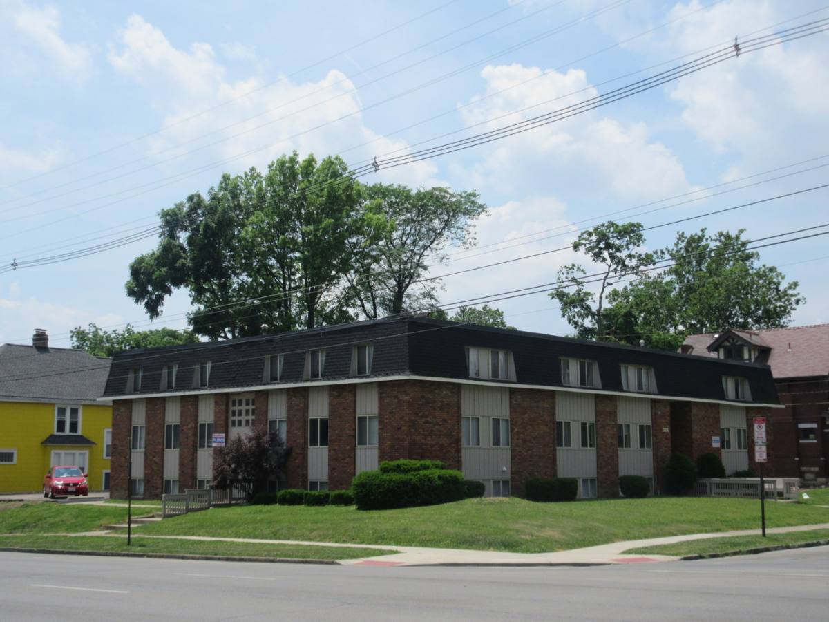 Apartment for rent at 325 E 15th Ave, Columbus, OH 43201