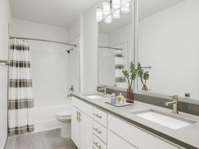Apartment for rent at 404 Oxford St #E11, Houston, TX 77007