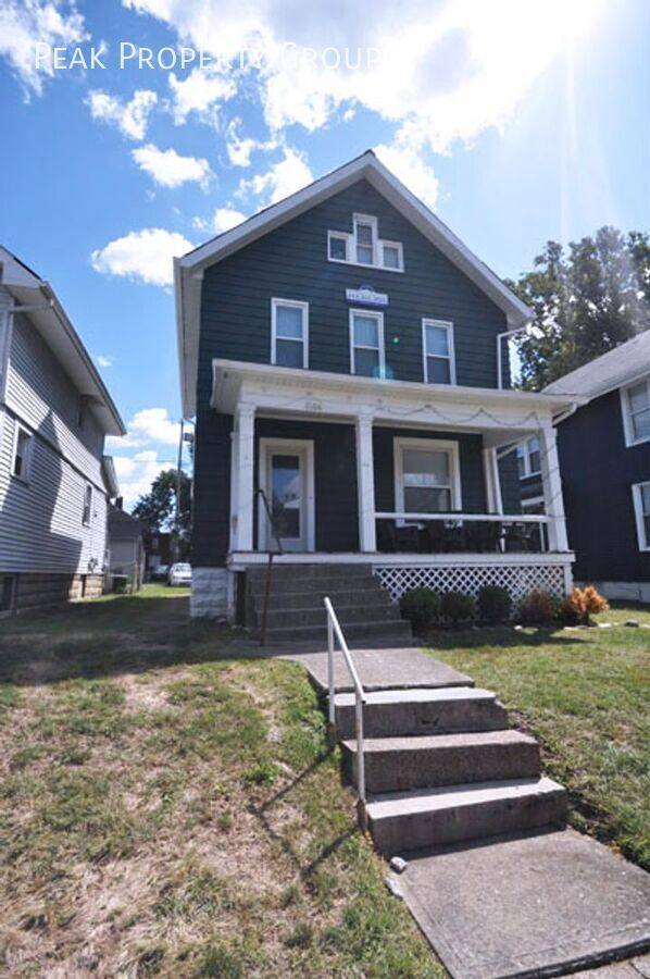 Apartment for rent at 2166 Indianola Ave, Columbus, OH 43201