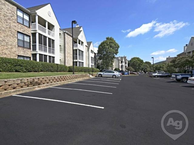 Apartment for rent at 125 Ridgegate Place #A33, Huntsville, AL 35801