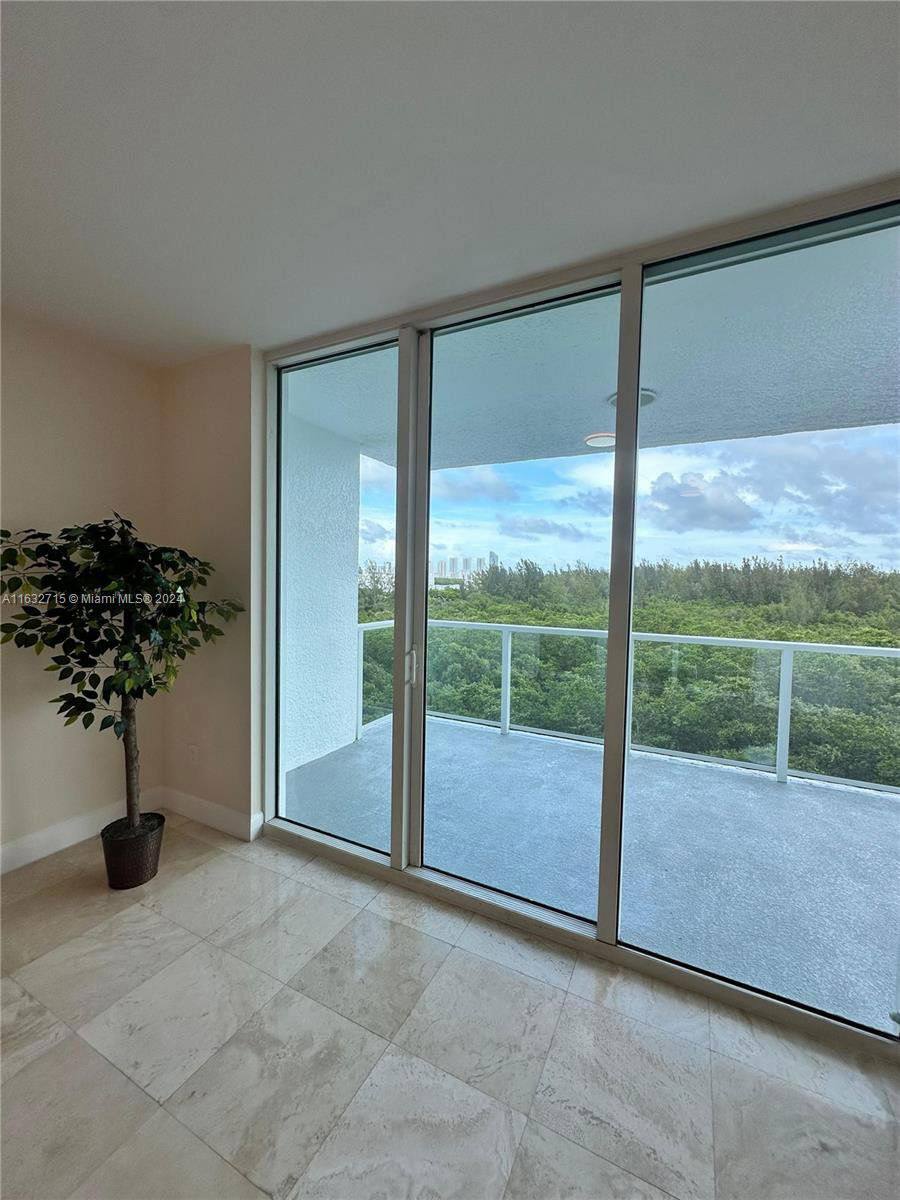 Condo for rent at 15051 Royal Oaks Lane #UN603, Miami, FL 33181