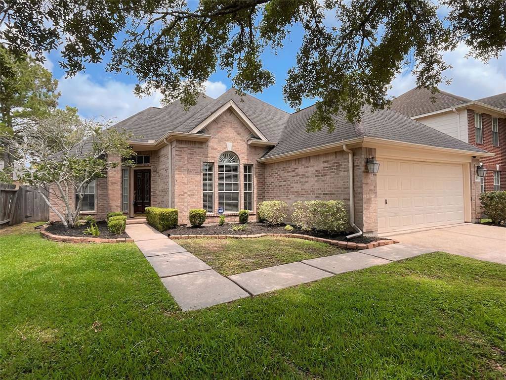 House for rent at 3714 Crescent Dr, Pearland, TX 77584
