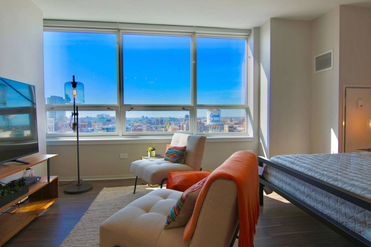 Apartment for rent at 886 W Adams St #709, Chicago, IL 60607