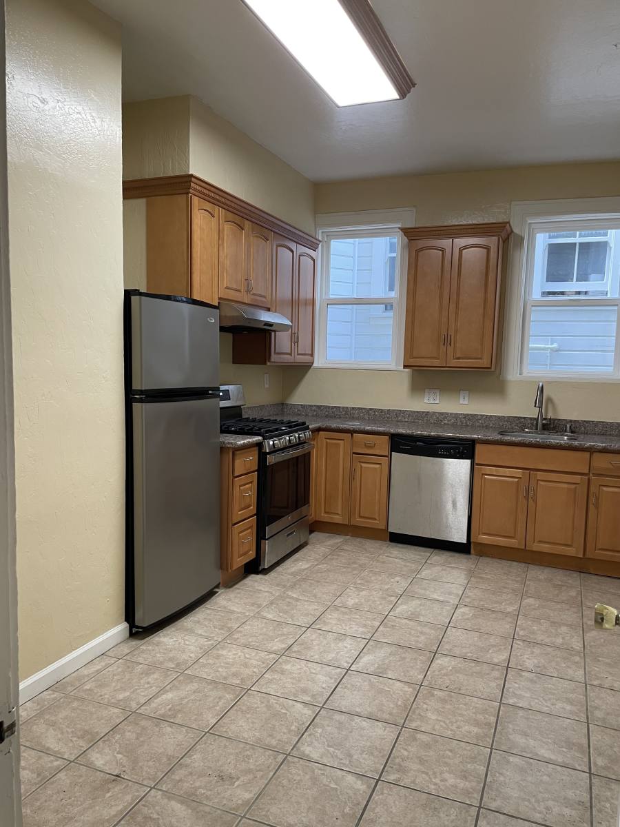 Apartment for rent at 1729 Pine St #2, San Francisco, CA 94109
