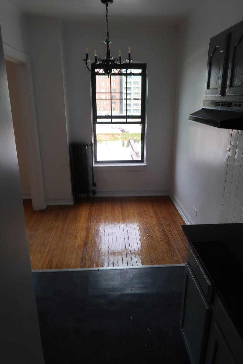 Apartment for rent at 426 W Briar Place #F6, Chicago, IL 60657